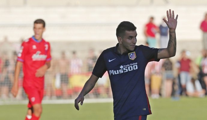 Ángel Correa celebra su primer gol con el Atlético