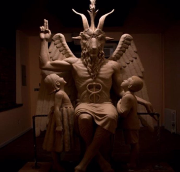 Estatua satánica de Baphomet en Detroit