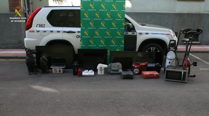  Imagen De Algunos De Los Efectos Sustraídos Que Han Sido Recuperados