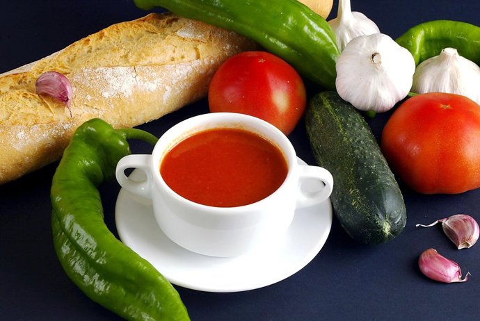 Ingredientes para hacer un gazpacho 