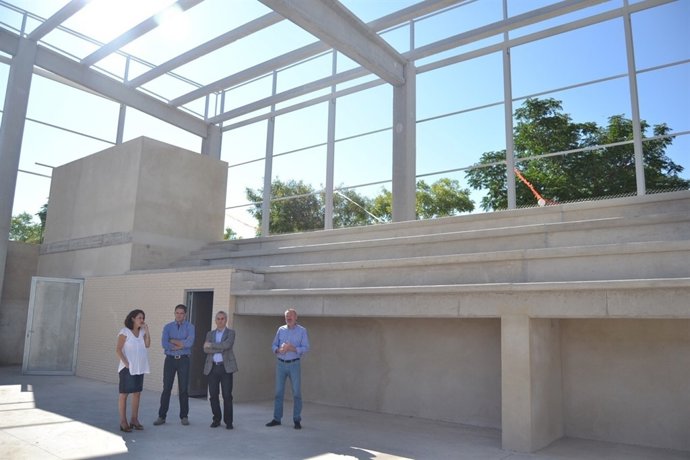 Buenestado e Izquierdo (centro) en las obras