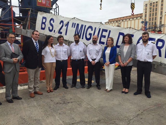 La ministra de Fomento, Ana Pastor, en una visita a Canarias