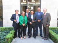 El presidente de la Diputación "invita" al alcalde de Los Palacios a dejar su "equivocada" huelga de hambre