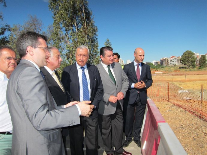 El secretario de Estado de Infraestructuras, Julio Gómez-Pomar, en Huelva. 