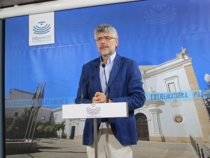 Portavos del Grupo Parlamentario Socialista, Valentín García