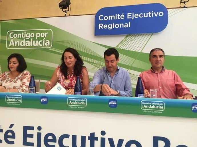 Juanma Moreno presidente PP-A con elías Bendodo portavoz y Loles Lopez Secretari
