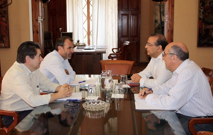 Barceló se reúne con el alcalde de Calvià