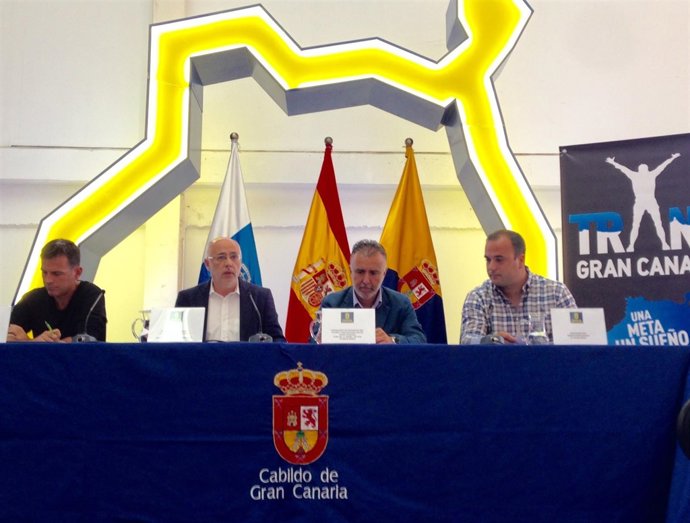 Presentación de la Transgrancanaria, con Morales y Torres