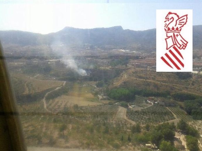 Imagen del incendio captada por los medios aéreos de la Generalitat