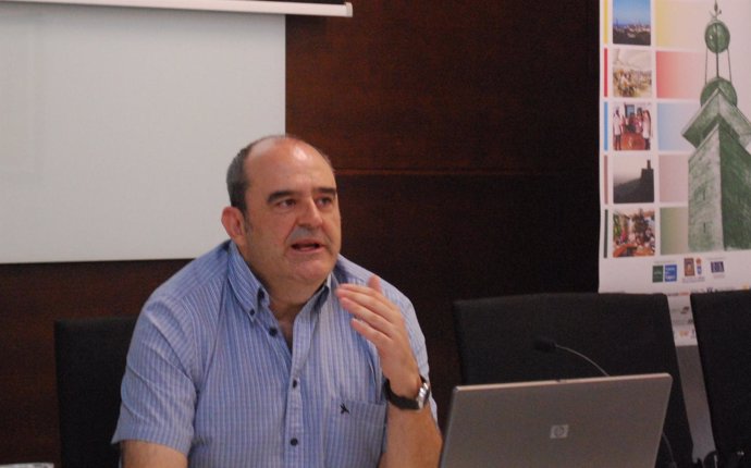 El delegado territorial de SEO/Birdlife en Andalucía, José Eugenio Sánchez