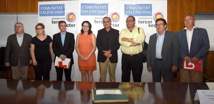 Oltra con representantes del tercer sector