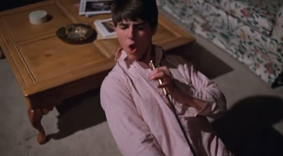 Tom Cruise rememora su arte del playback del film 'Ricky Business'