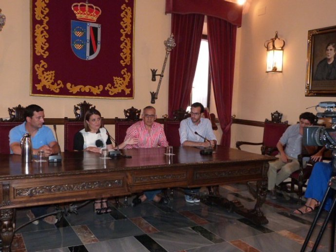 Los alcaldes de Bonares, Rociana, Almonte y el portavoz del PSOE de Lucena. 
