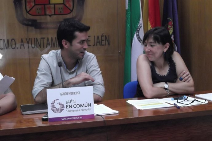 Los concejales de JeC, María Dolores Nieto y Manuel Montejo