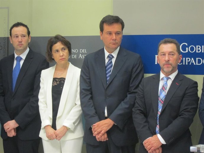 Guillermo Martínez, Dolores Carcedo, Francisco Blanco y Genaro Alonso. 
