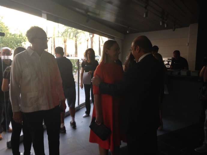 Laura García Lorca a su llegada al centro Lorca