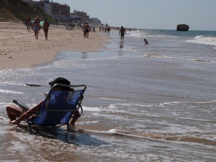 Playa de Matalascañas. Bañista, veraneante. 