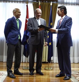 José Manuel Soria y el ministro cubano de Comercio en Inversión