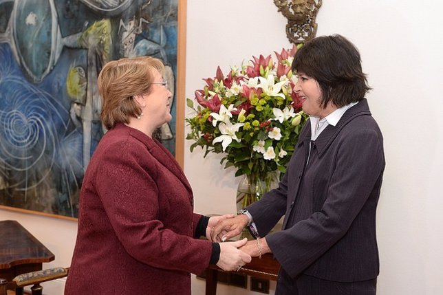 Michelle Bachelet se reune con Carmen Gloria Quintana, del 'Caso Quemados'