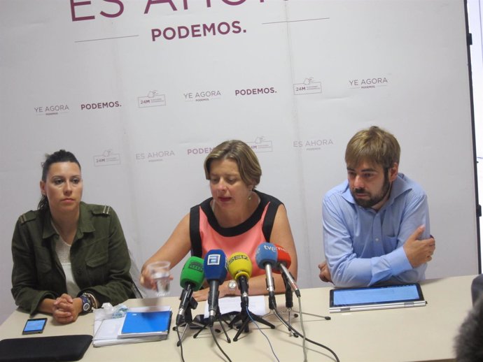 Rodríguez, Taboada y Ripa, en rueda de prensa. 