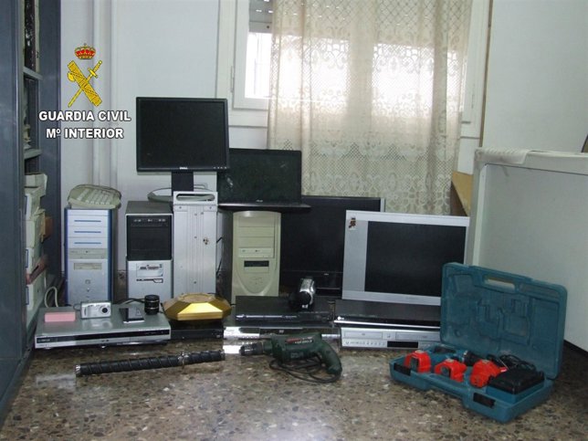 Objetos incautados en la operación