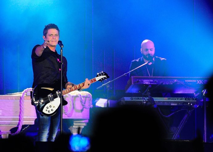 Alejandro Sanz arrasa en el inicio de su gira Sirope en Córdoba