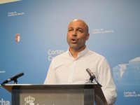 Podemos recomienda al PP "salir de la teatralización continua de nimiedades" y "ponerse a trabajar en serio"