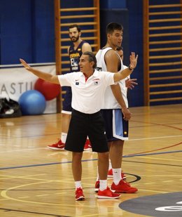 Willy Hernangómez selección española Eurobasket entrenamiento Scariolo
