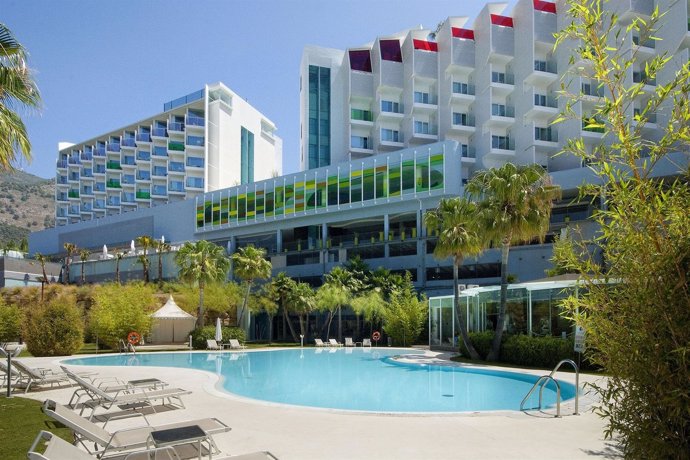 El hotel Reserva del Higuerón Double Tree by Hilton turismo piscina lujo