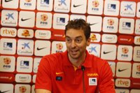 Pau Gasol: "Acabar mi carrera con Kobe en el Barça sería entretenido"