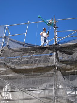 Un trabajador en una obra