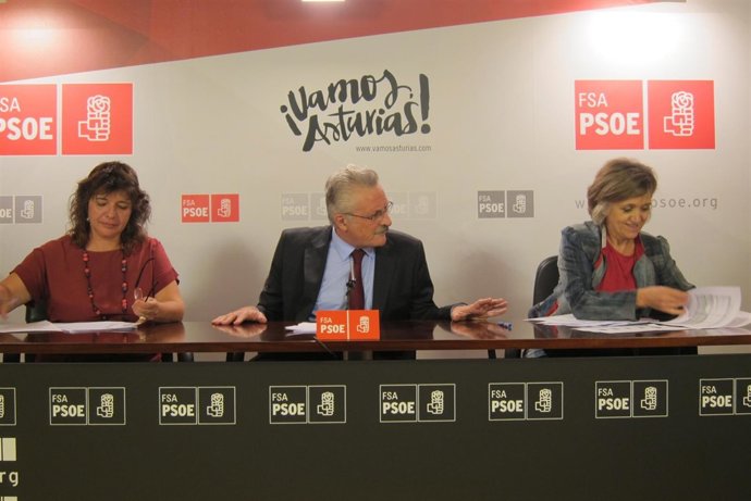 Rosa Cañizares, Antonio Trevín y María Luisa Carcedo