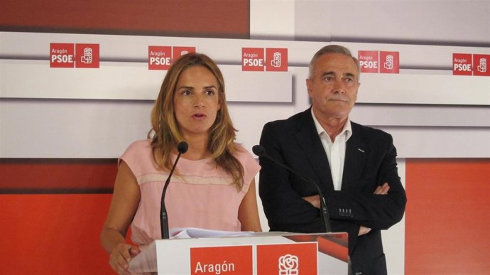 Susana Sumelzo y Javier Sada, del PSOE