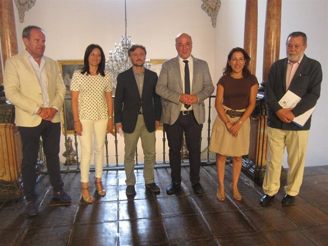 Reunión entre el consejero de Medio Ambiente y el presidente de la Diputación