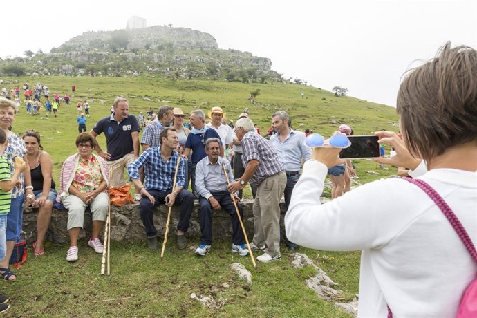 Revilla en la fiesta de la Virgen de las Nieves en Guriezo
