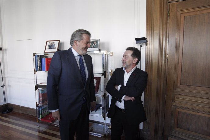 El ministro Íñigo Méndez de Vigo recibe a varios consejeros de Educación