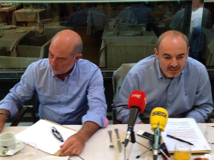 Alfonso Novo y Eusebio Monzó explicando la dotación para Valencia de los PGE