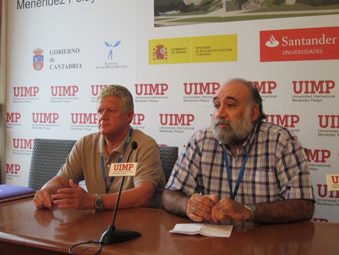 Rueda de prensa sobre el curso de psicología