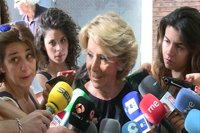 Aguirre ve "coherente" la ausencia de Carmena en La Paloma por no ser católica