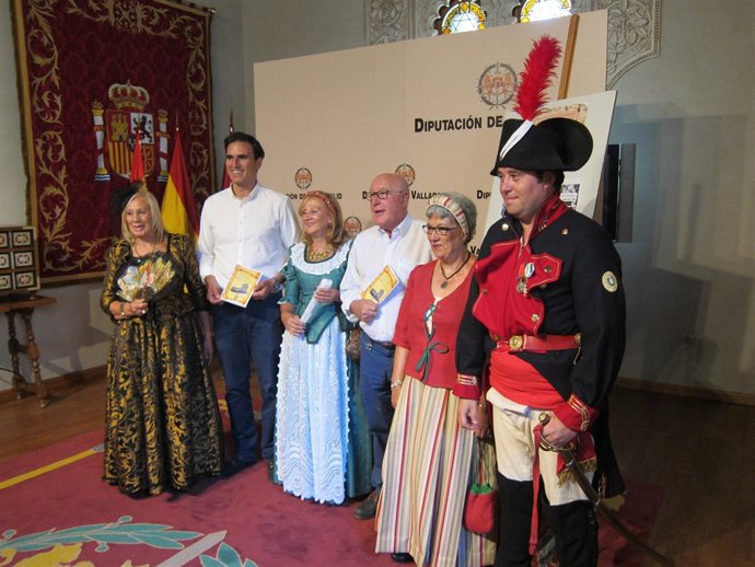 Guzmán Gómez, Eduardo Ibáñez y actores de la representación