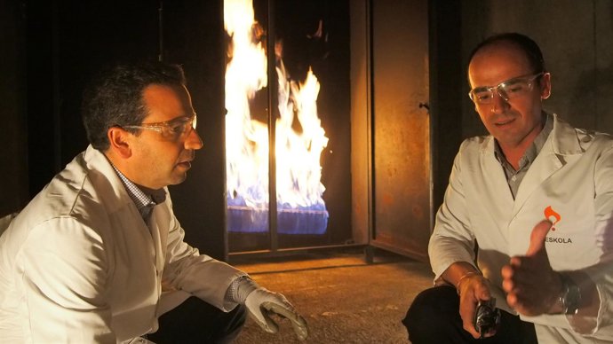 Visita a la Su eskola.