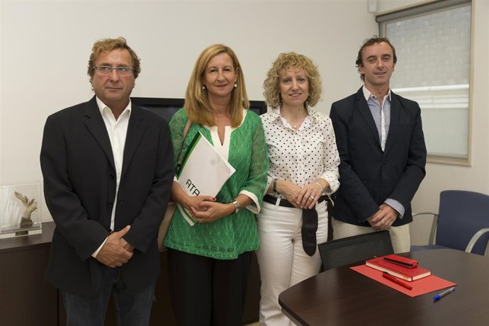 Díaz Tezanos se reúne con ATA Cantabria