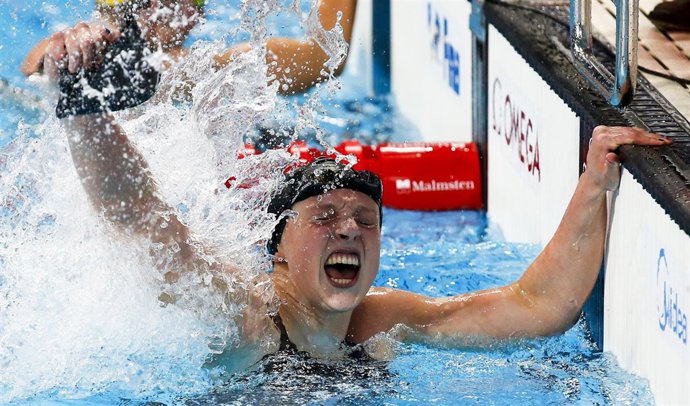 Ledecky arrasa en el 800 libre y logra su quinto oro