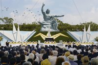 Miles de personas conmemoran el 70 aniversario de Nagasaki