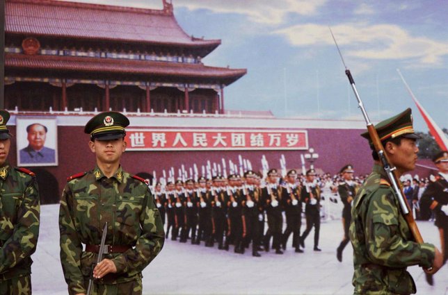 Militares del Ejército chino en un desfile