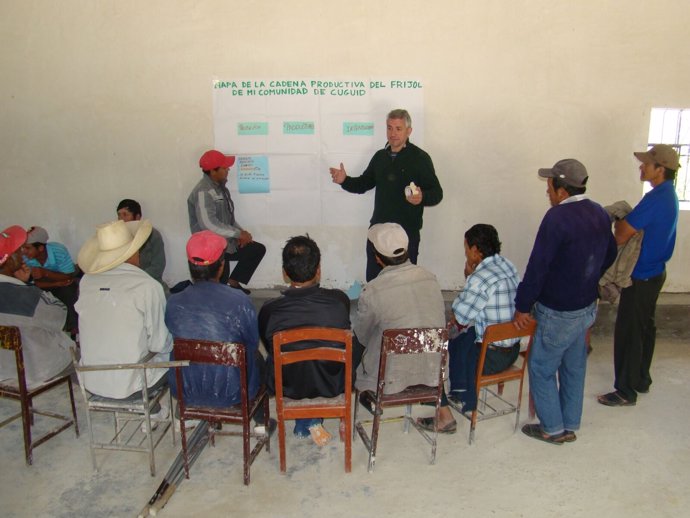 Cooperantes de la caixa voluntarios paises en desarrollo ayuda cooperación