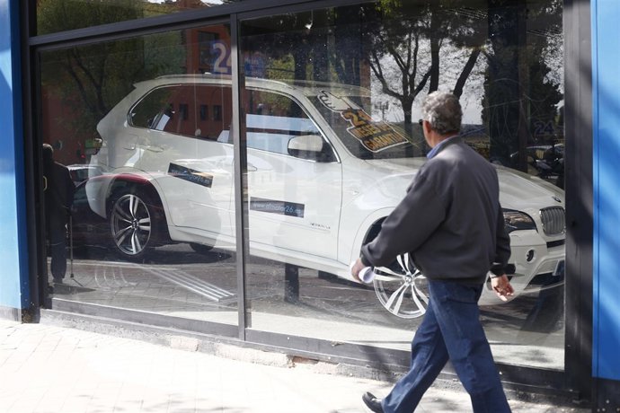 Concesionario, concesionarios, coche, coches, vehículo, automóvil, BMW