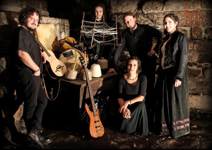 Pé Na Terra visita Tavernes de Valldigna con su música portuguesa tradicional 