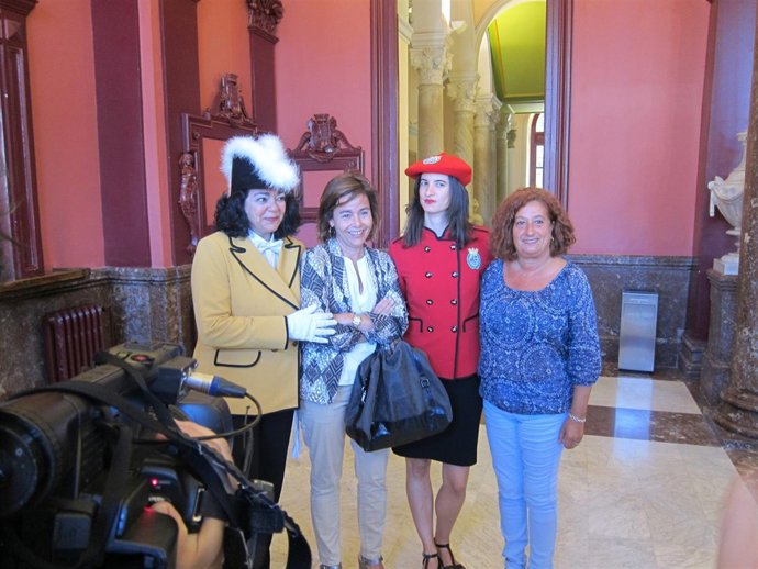 Presentación de la txupinera y la pregonera de Aste Nagusia 2015