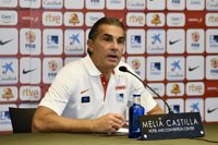 Scariolo: "Vemos imprescindible ir con tres bases"